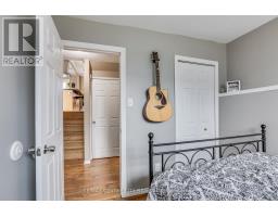 1042 JALNA BOULEVARD - 31