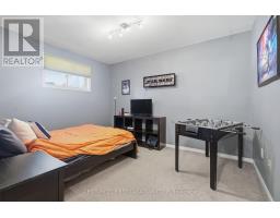 87 GRIEVE PLACE - 24