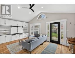 430 MCKENZIE AVENUE - 15