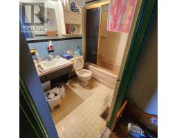 360 STRATTON DRIVE - 14