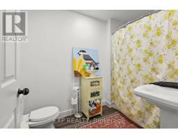 137 OAK STREET E - 13