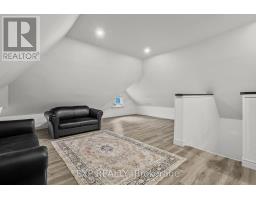 137 OAK STREET E - 18