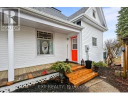 137 OAK STREET E - 22