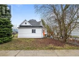 137 OAK STREET E - 23