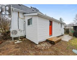 137 OAK STREET E - 24