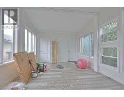 16 ONTARIO STREET N - 17