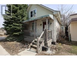 16 ONTARIO STREET N - 2