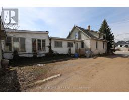 16 ONTARIO STREET N - 4