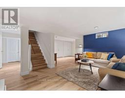 31 MOUNTAINVIEW CRESCENT - 33