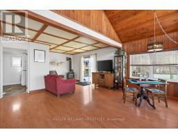 54 MAIN STREET S - 17