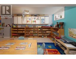 22 PERIWINKLE DRIVE - 32