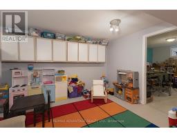 22 PERIWINKLE DRIVE - 33