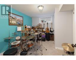 22 PERIWINKLE DRIVE - 36