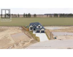 24 POSTMA CRESCENT - 2