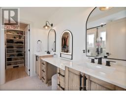 24 POSTMA CRESCENT - 20