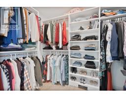 24 POSTMA CRESCENT - 23