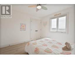 24 POSTMA CRESCENT - 27