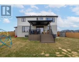 24 POSTMA CRESCENT - 42