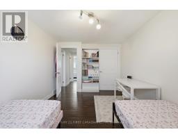 1 - 147 DEVERON CRESCENT - 20