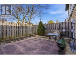 1 - 147 DEVERON CRESCENT - 31