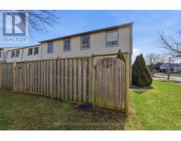 1 - 147 DEVERON CRESCENT - 35