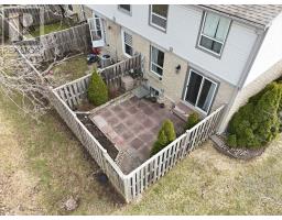 1 - 147 DEVERON CRESCENT - 37