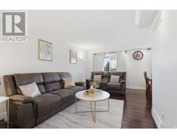 1 - 147 DEVERON CRESCENT - 6