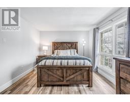 26 - 1399 COMMISSIONERS ROAD W - 32