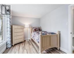 26 - 1399 COMMISSIONERS ROAD W - 35