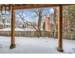 26 - 1399 COMMISSIONERS ROAD W - 39