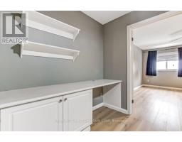 2 - 609 COLBORNE STREET - 16