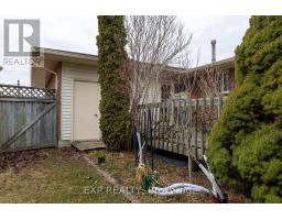 494 LANSDOWNE AVENUE - 23