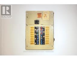 100 - 690 LITTLE GREY STREET - 24