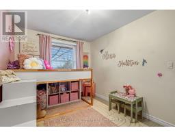 26 SINCLAIR AVENUE - 22