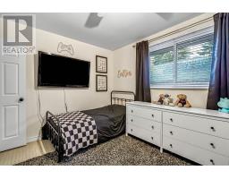 26 SINCLAIR AVENUE - 24