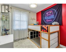 26 SINCLAIR AVENUE - 25