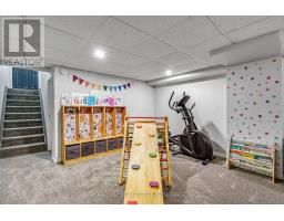 26 SINCLAIR AVENUE - 30