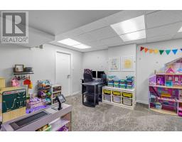 26 SINCLAIR AVENUE - 35