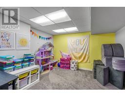 26 SINCLAIR AVENUE - 36