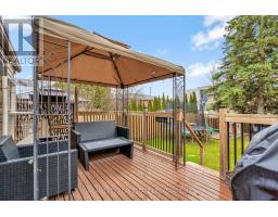 26 SINCLAIR AVENUE - 44