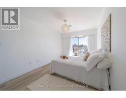 7 - 8 OAK STREET - 37