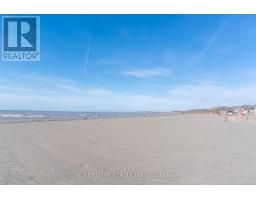 387 STANLEY PARK DRIVE - 37