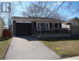 96 BEECHBANK CRESCENT - 2