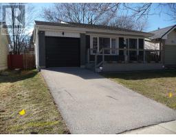 96 BEECHBANK CRESCENT - 3