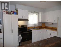 96 BEECHBANK CRESCENT - 7