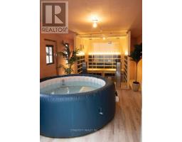 7 THISTLE COURT - 18