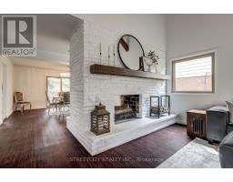 7 THISTLE COURT - 23