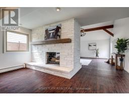 7 THISTLE COURT - 25