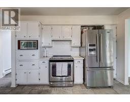 7 THISTLE COURT - 29