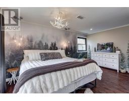 7 THISTLE COURT - 35